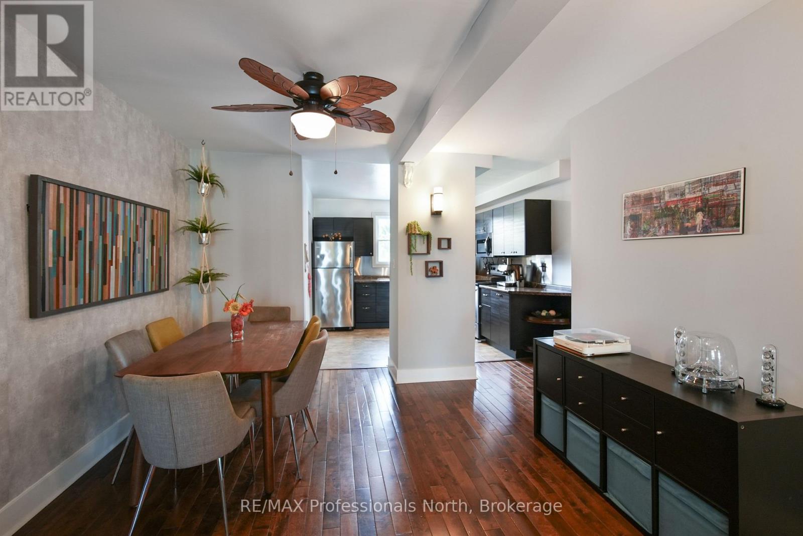 143 BARNESDALE AVENUE N - 27