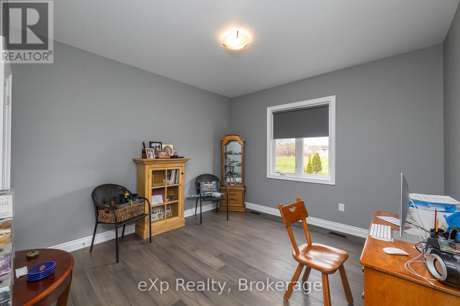 43 COUNTRY CRESCENT - 16