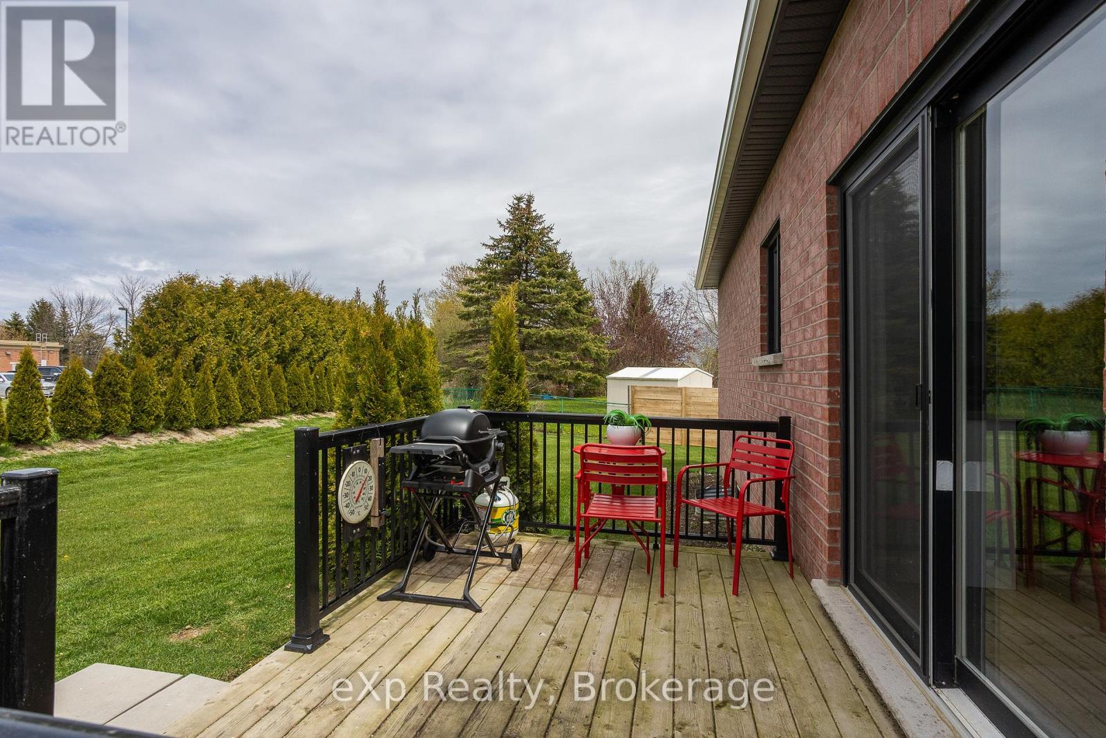 43 COUNTRY CRESCENT - 25