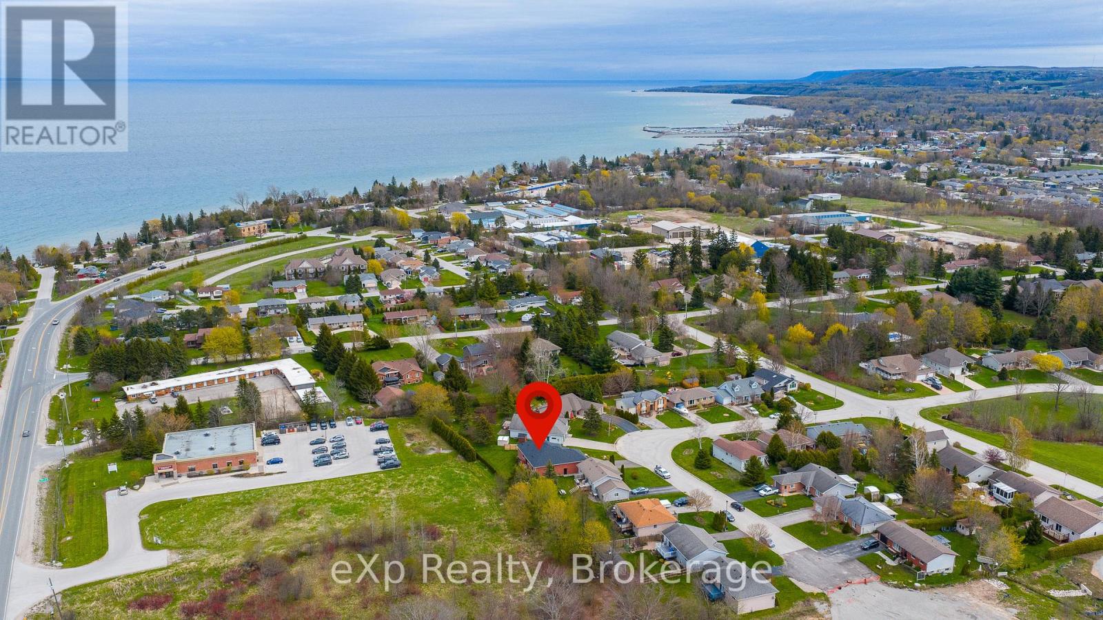 43 COUNTRY CRESCENT - 31