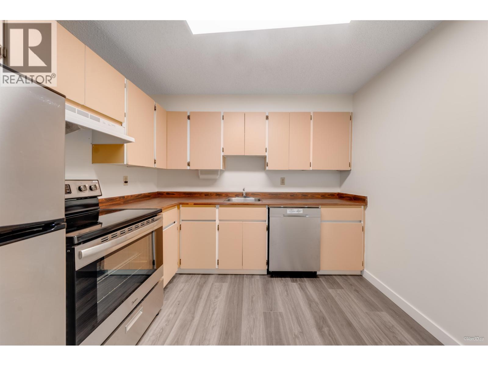506 6611 MINORU Boulevard - main photo