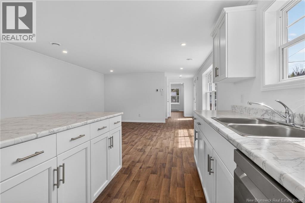 97 River East Drive - 14