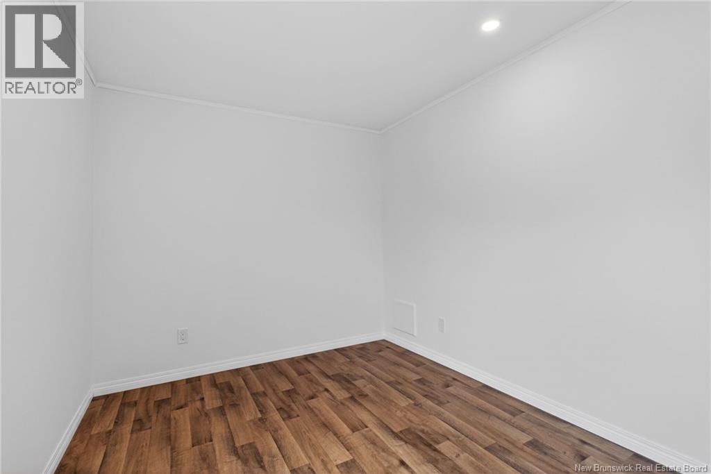 97 River East Drive - 19