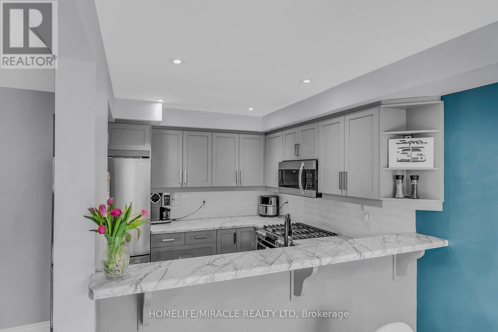 142 MARION STREET - 9