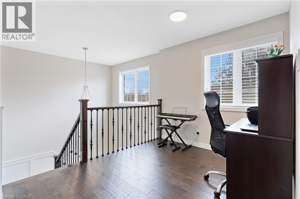 237 WATERBEND Crescent, Kitchener, Ontario, N2A4L3 — Photo 25