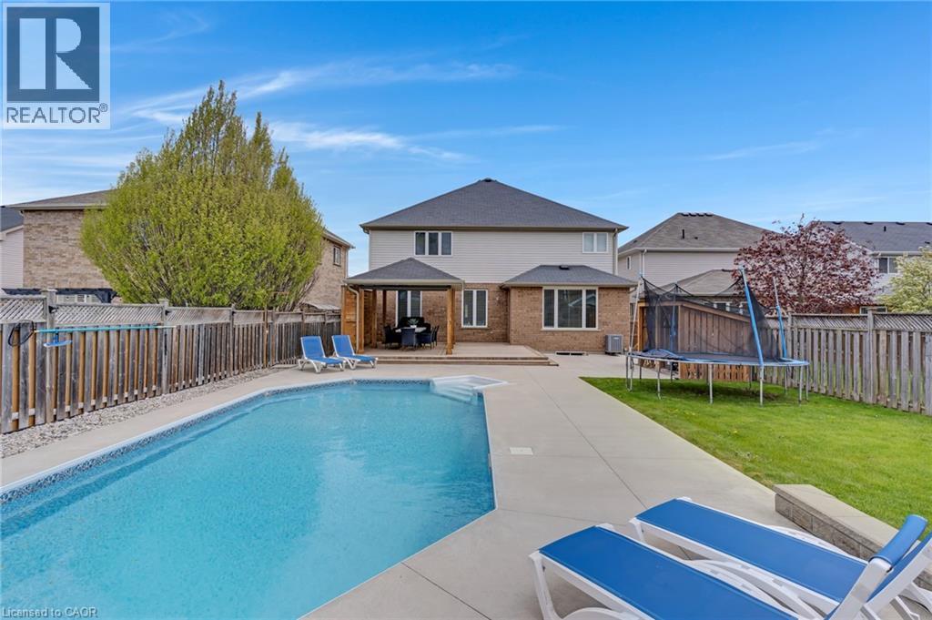 237 WATERBEND Crescent, Kitchener, Ontario, N2A4L3 — Photo 48