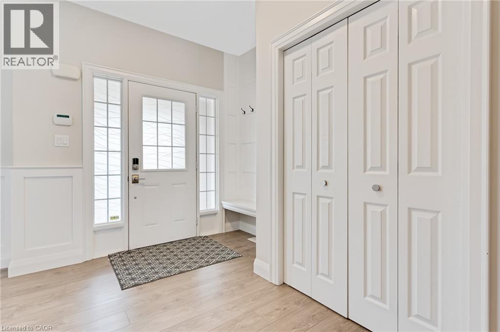 237 WATERBEND Crescent, Kitchener, Ontario, N2A4L3 — Photo 7