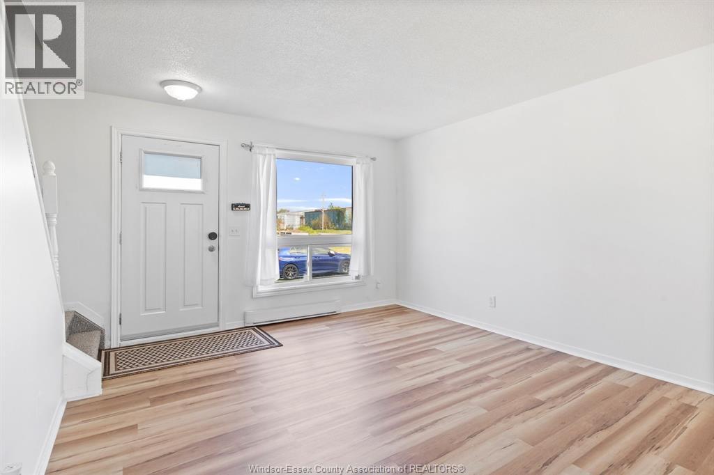 202 ARTHUR STREET North - 6