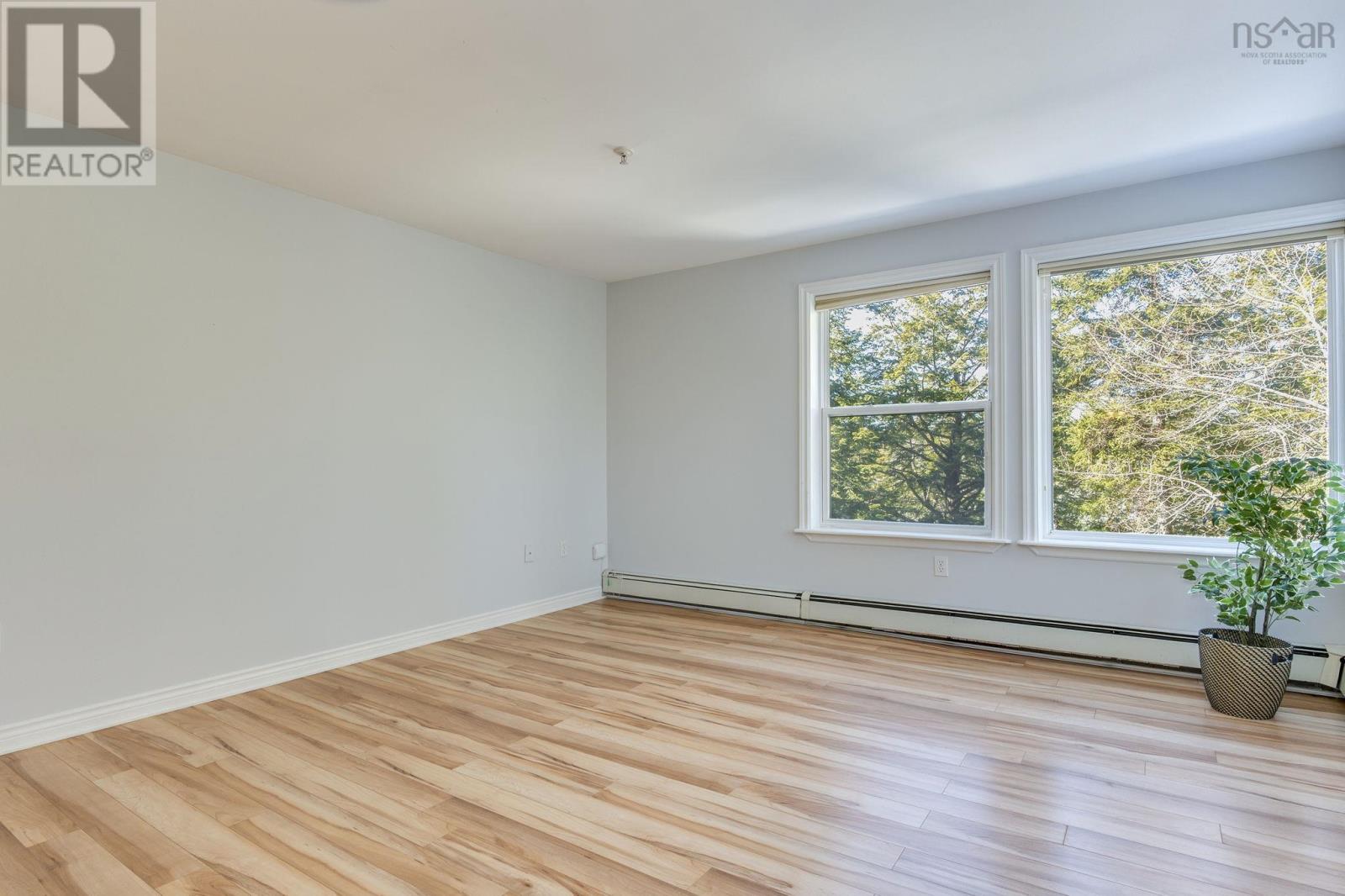 #311 2 Lake Drive - 5