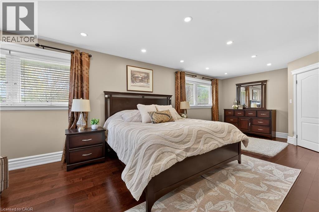 632 ELLENGALE Road, Burlington, Ontario, L7T3N8 — Photo 12