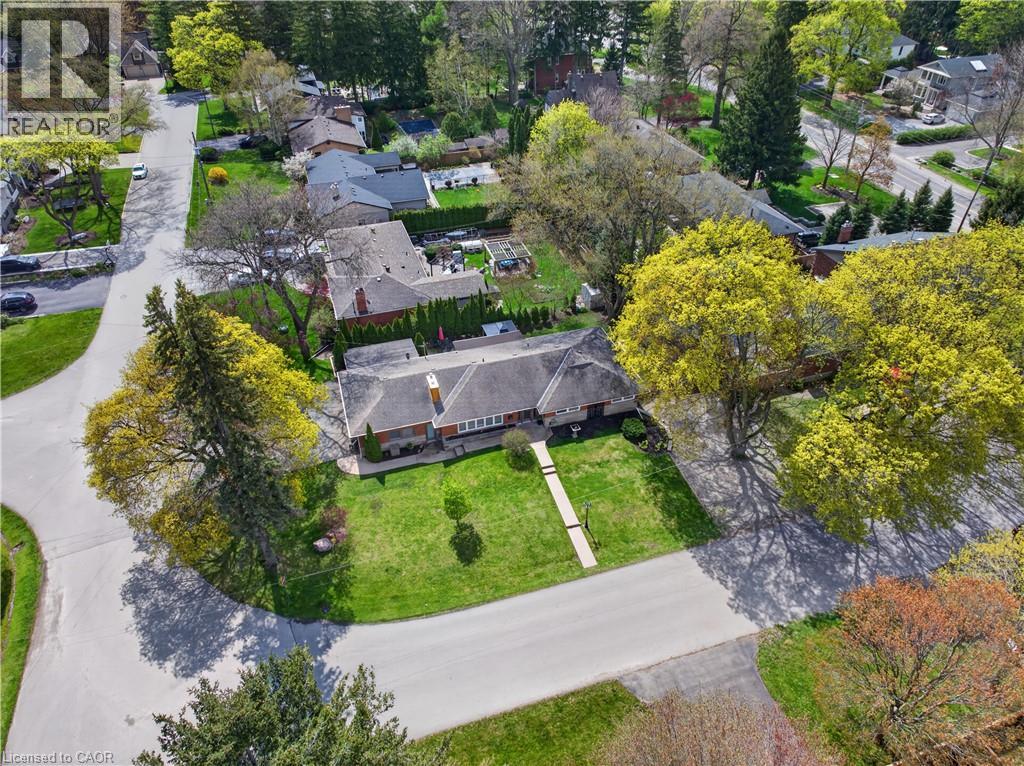 632 ELLENGALE Road, Burlington, Ontario, L7T3N8 — Photo 4