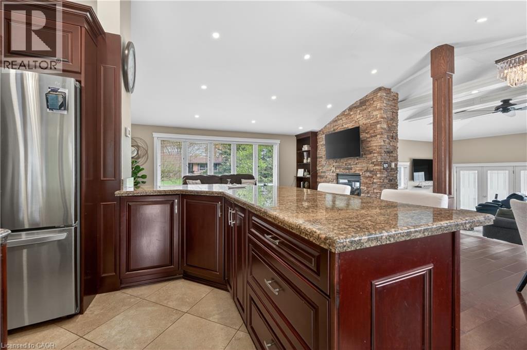 632 ELLENGALE Road, Burlington, Ontario, L7T3N8 — Photo 44