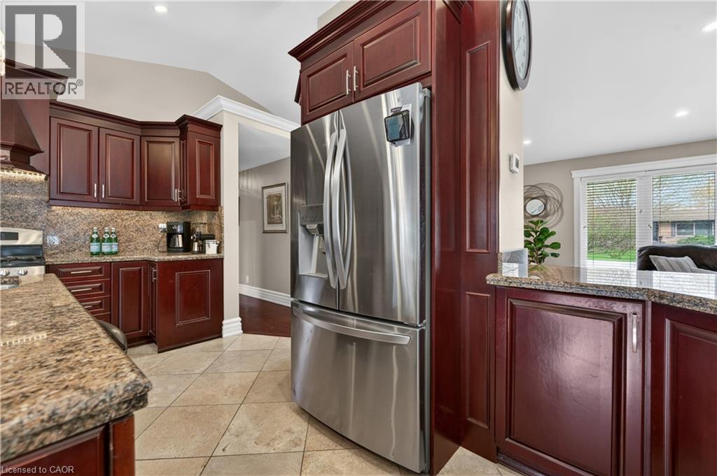 632 ELLENGALE Road, Burlington, Ontario, L7T3N8 — Photo 33