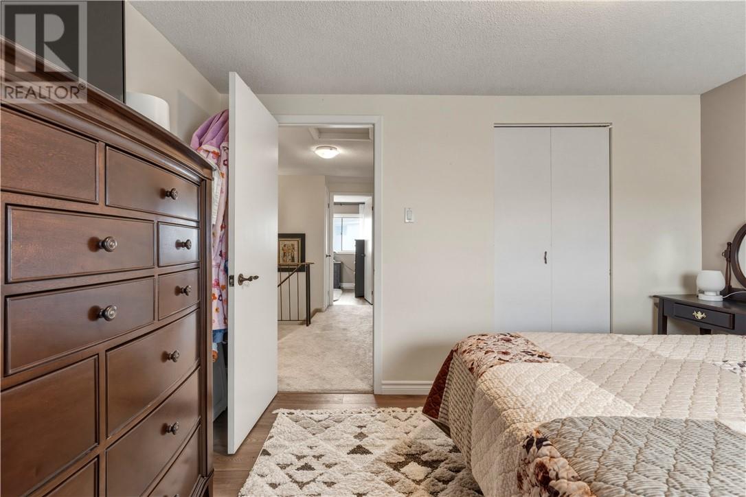 718 Auger Avenue - 19