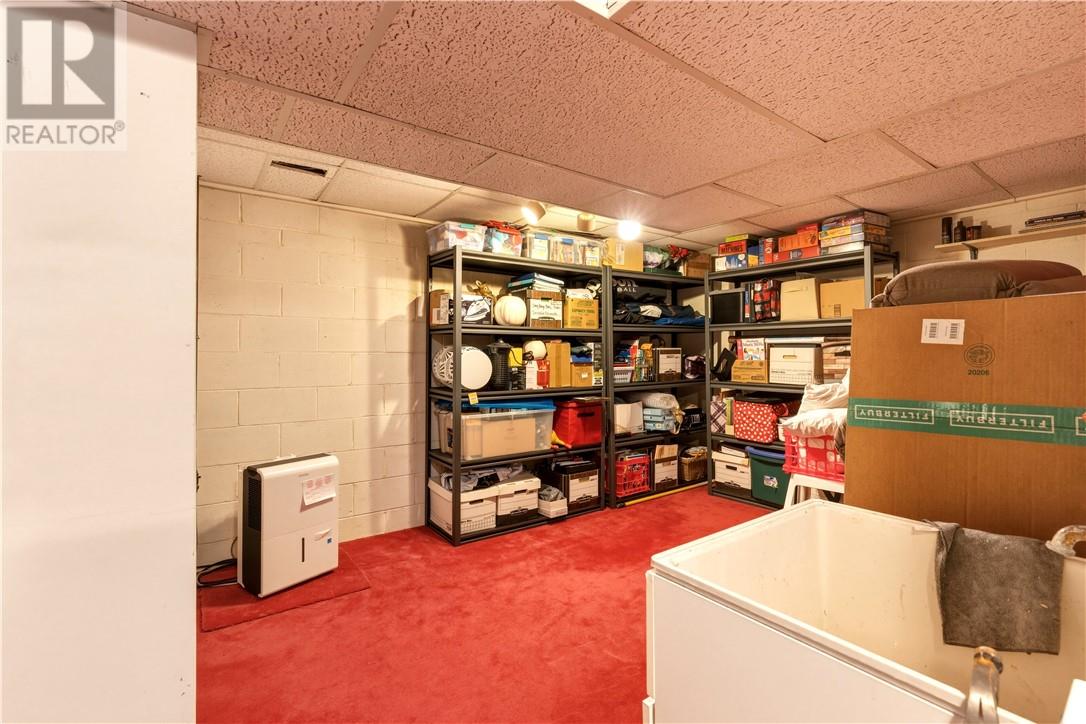 718 Auger Avenue - 25