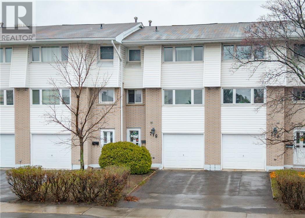 718 Auger Avenue - 26