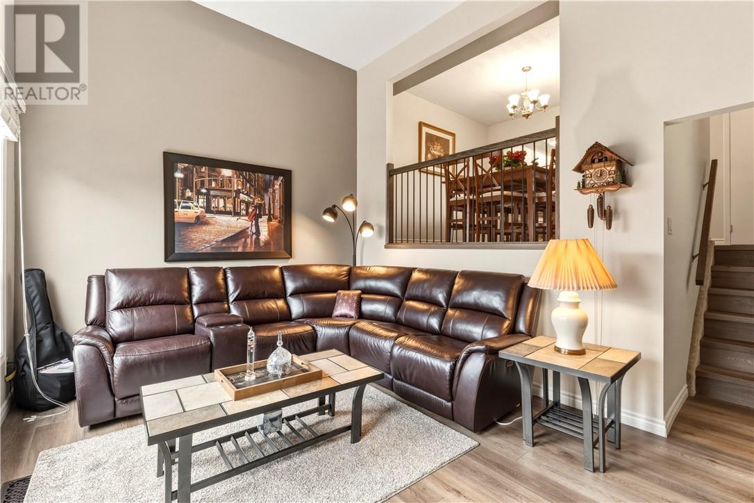 718 Auger Avenue - 5