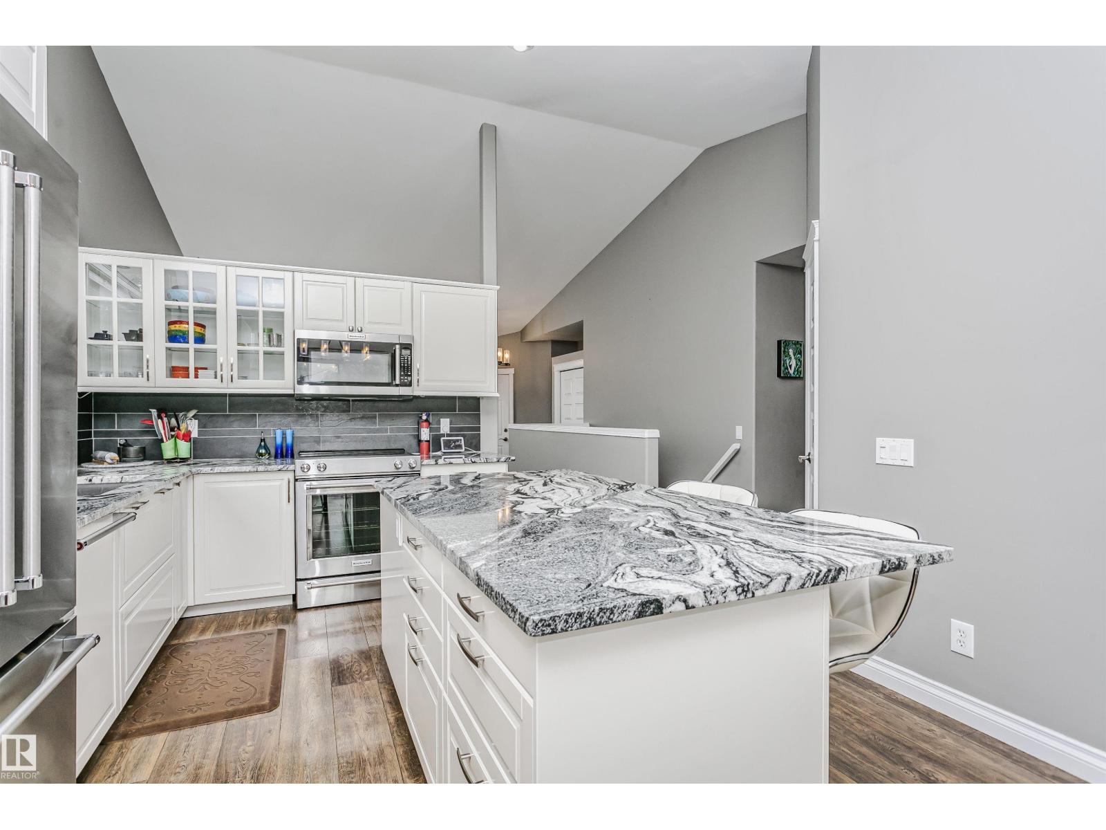 12907 136 ST NW NW, Edmonton