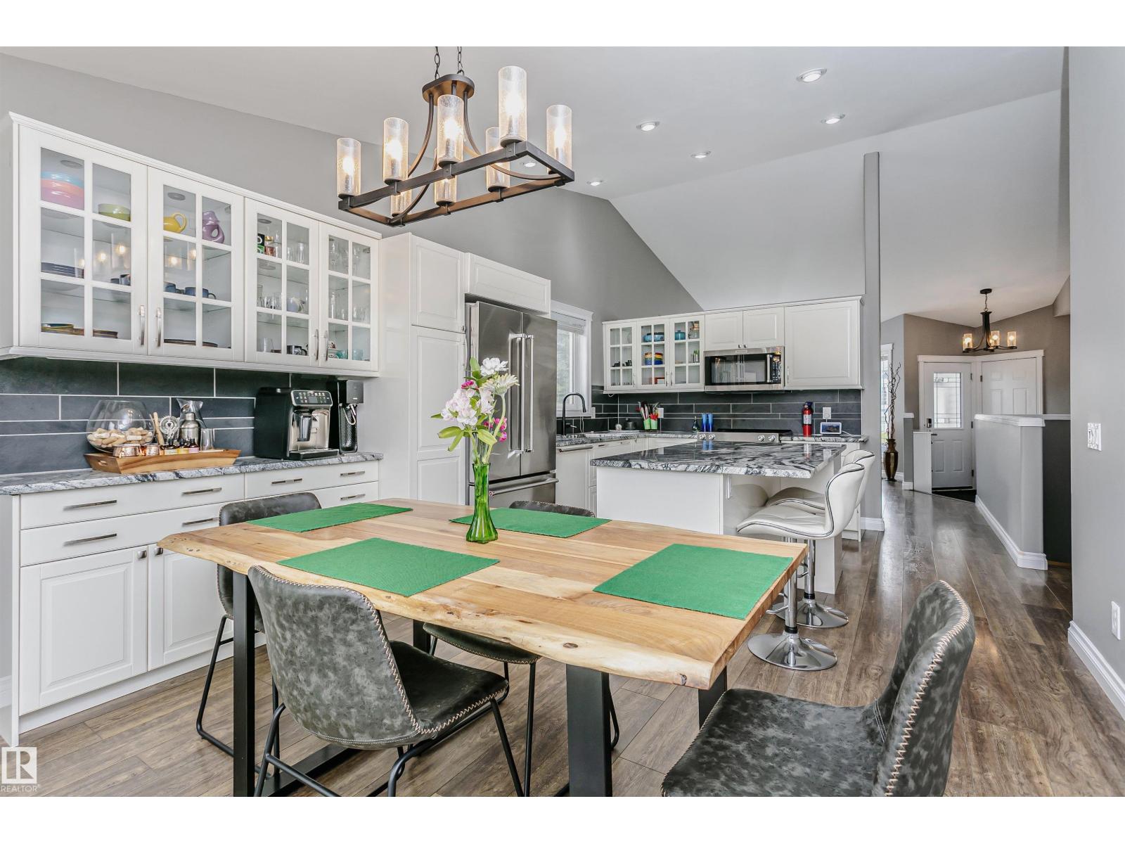 12907 136 ST NW NW, Edmonton