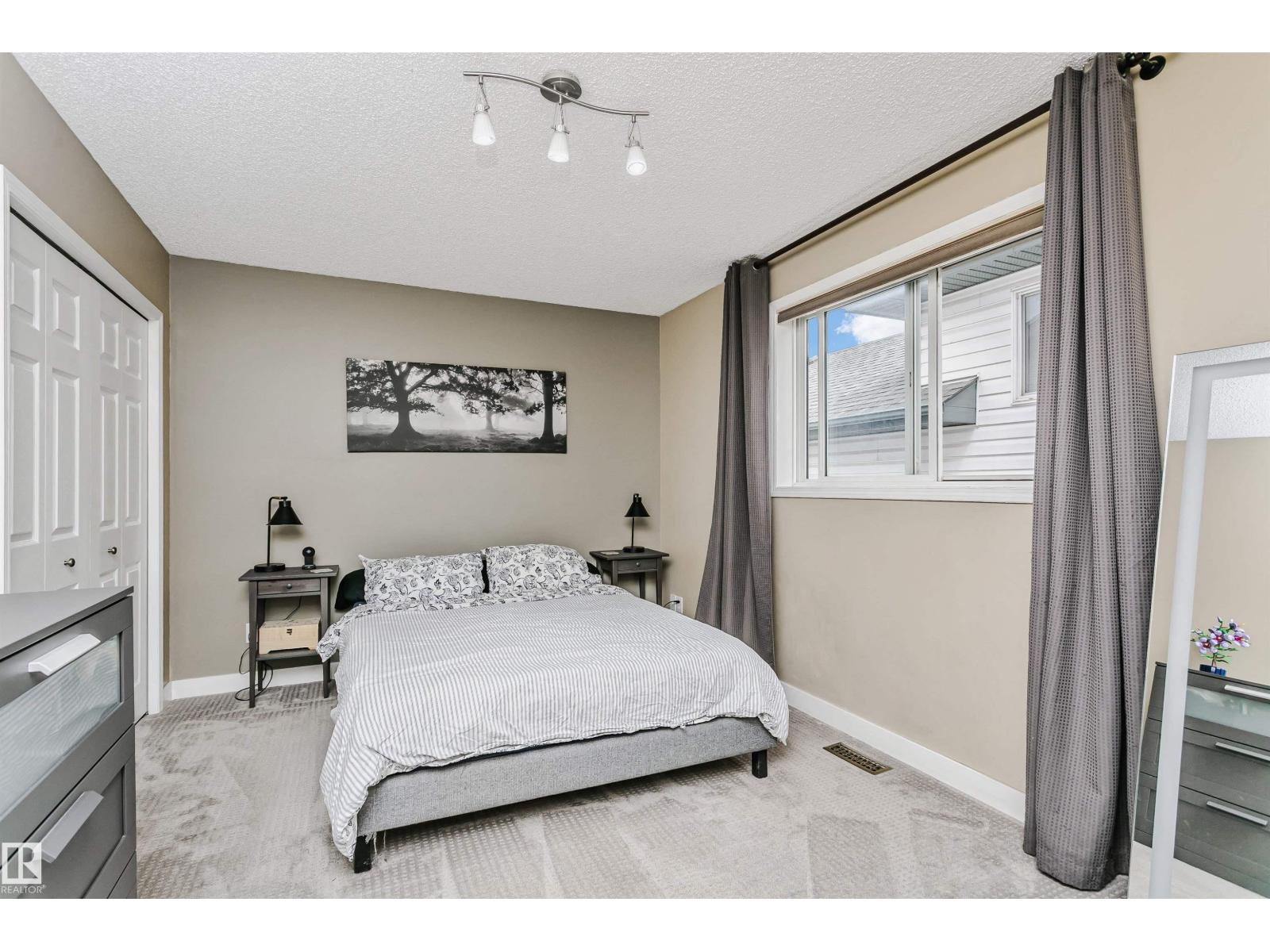 12907 136 ST NW NW, Edmonton
