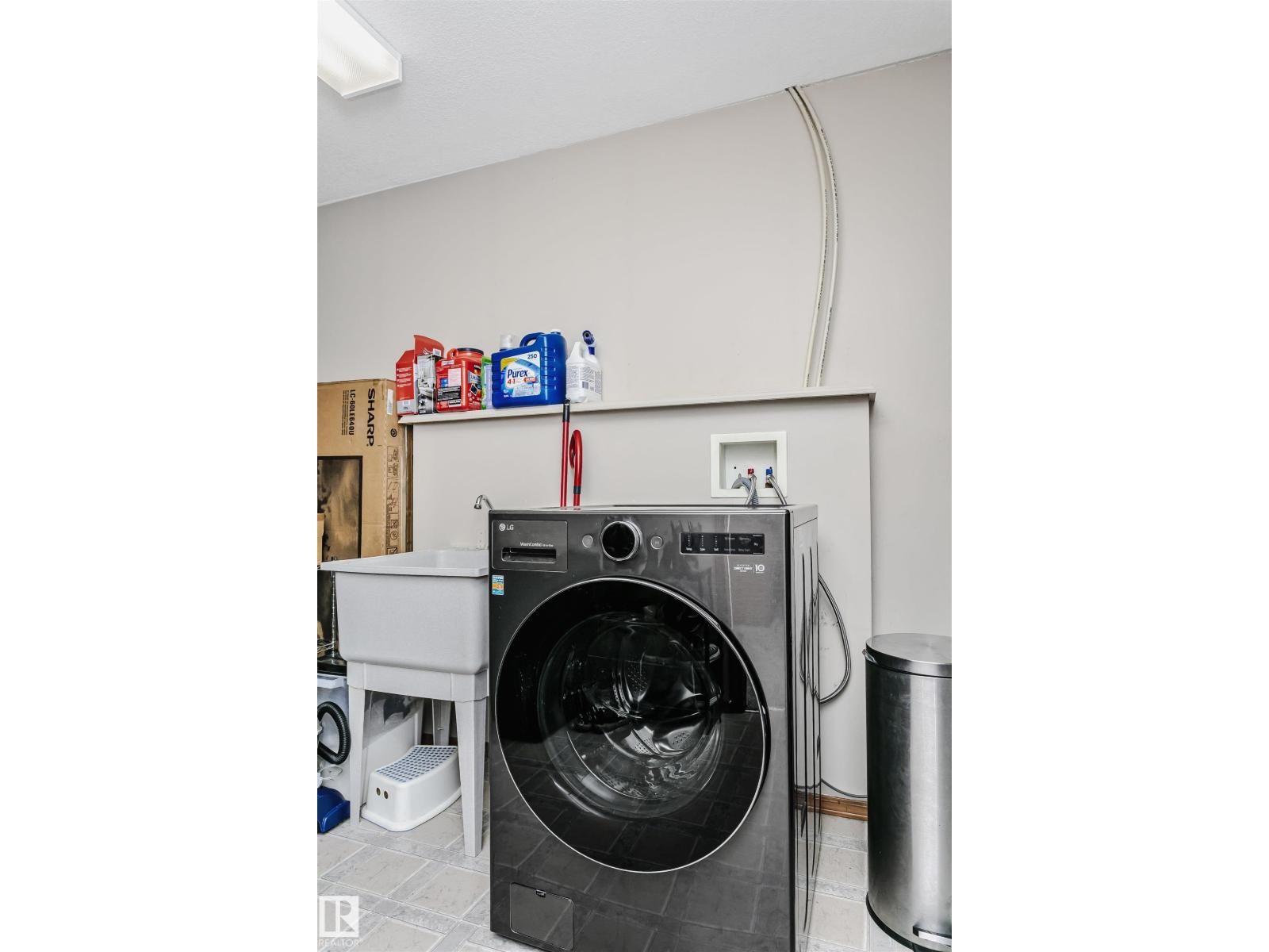12907 136 ST NW NW, Edmonton