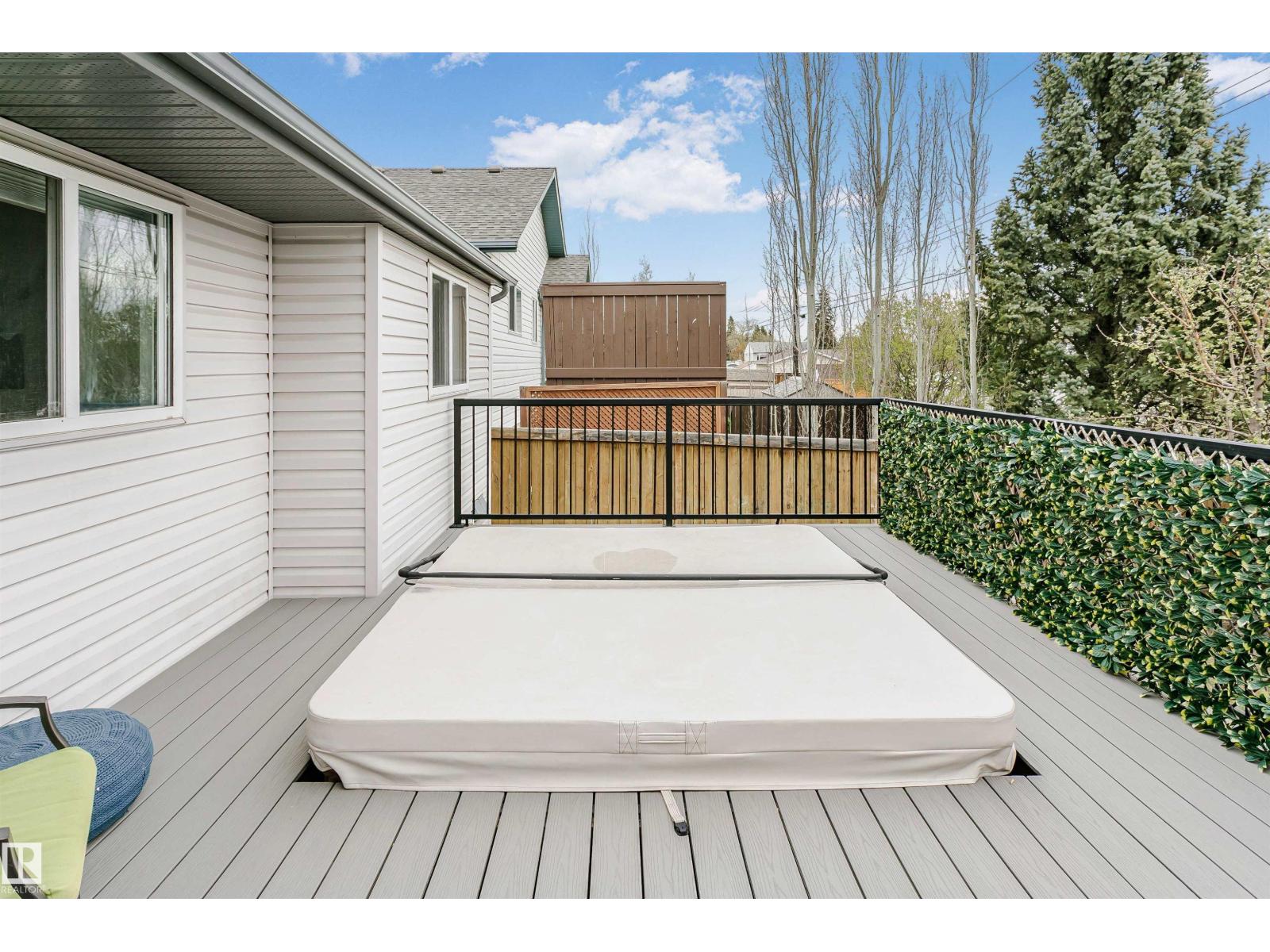 12907 136 ST NW NW, Edmonton
