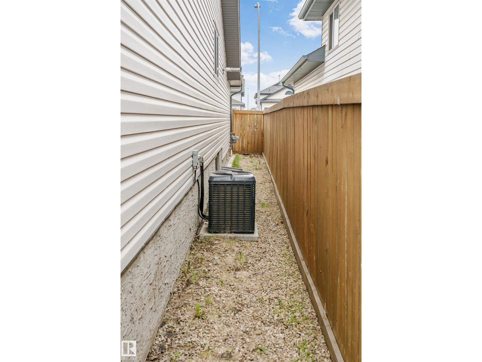 12907 136 ST NW NW, Edmonton