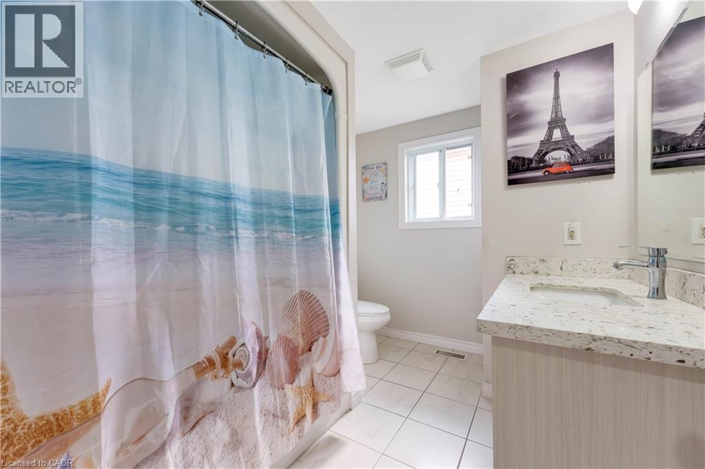 183 BUSH CLOVER Crescent, Kitchener, Ontario, N2E3P7 — Photo 21