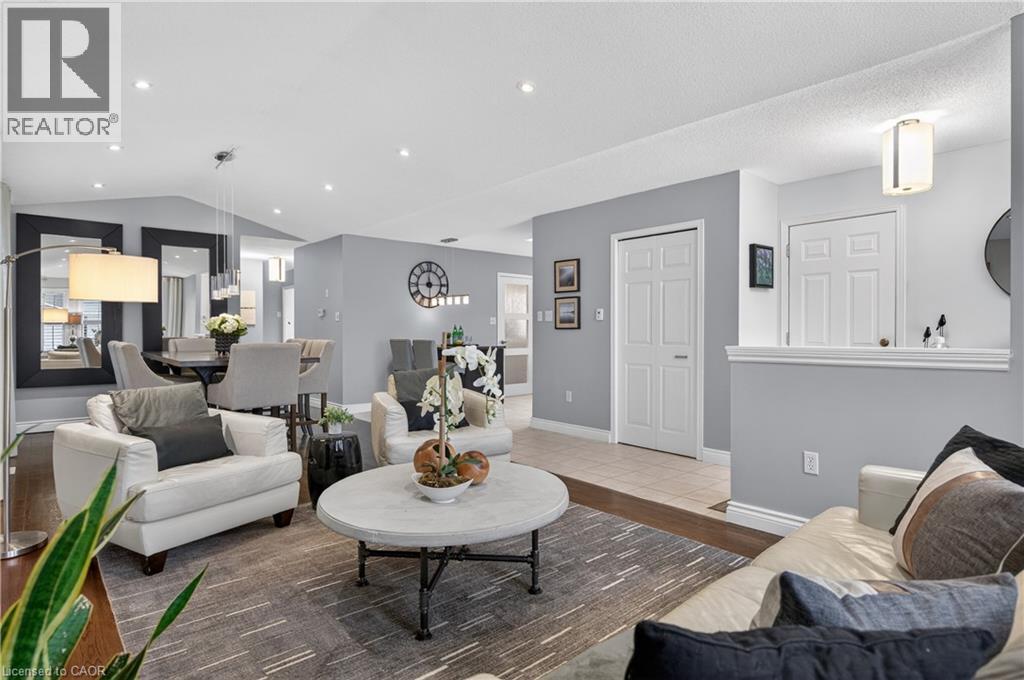 802 UPPER HORNING Road, Hamilton, Ontario, L9C7R4 — Photo 8