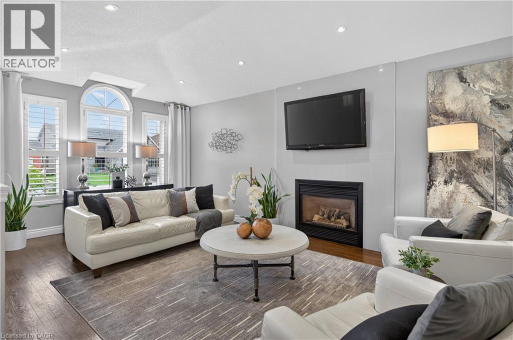 802 UPPER HORNING Road, Hamilton, Ontario, L9C7R4 — Photo 6