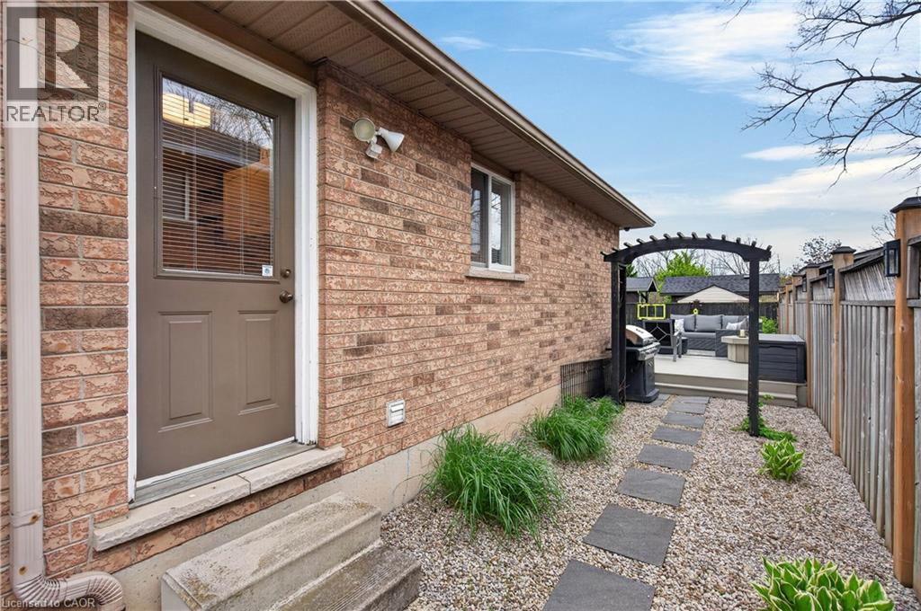 802 UPPER HORNING Road, Hamilton, Ontario, L9C7R4 — Photo 33