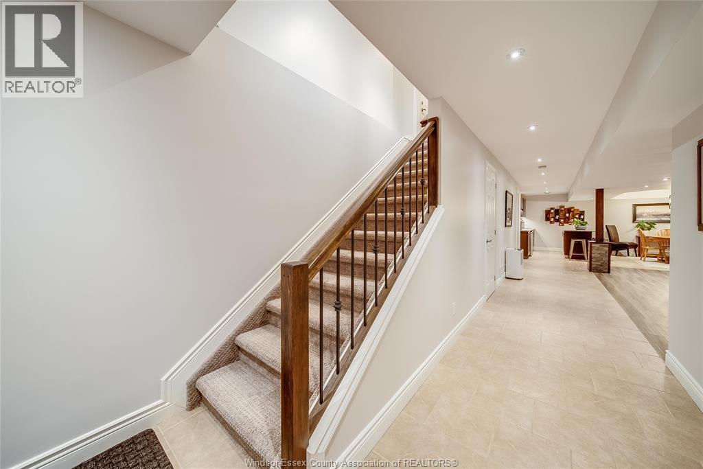 7840 STELLA CRESCENT, Windsor, Ontario, N8T3R8 — Photo 2