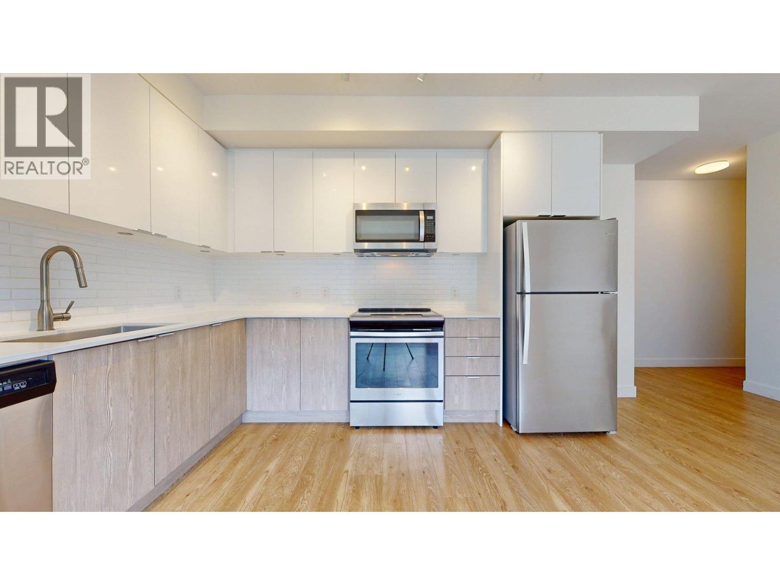 604 37881 CLEVELAND AVENUE, Squamish