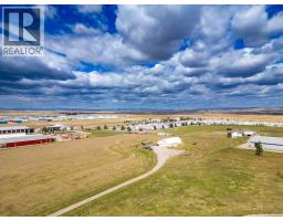 33066 Township Road 250, Rural Rocky View County, AB T3Z1L9 Photo 10