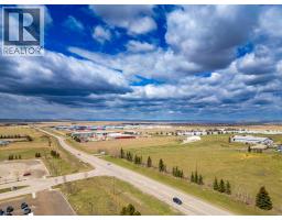 33066 Township Road 250, Rural Rocky View County, AB T3Z1L9 Photo 11