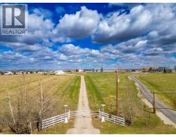 33066 Township Road 250, Rural Rocky View County, AB T3Z1L9 Photo 28