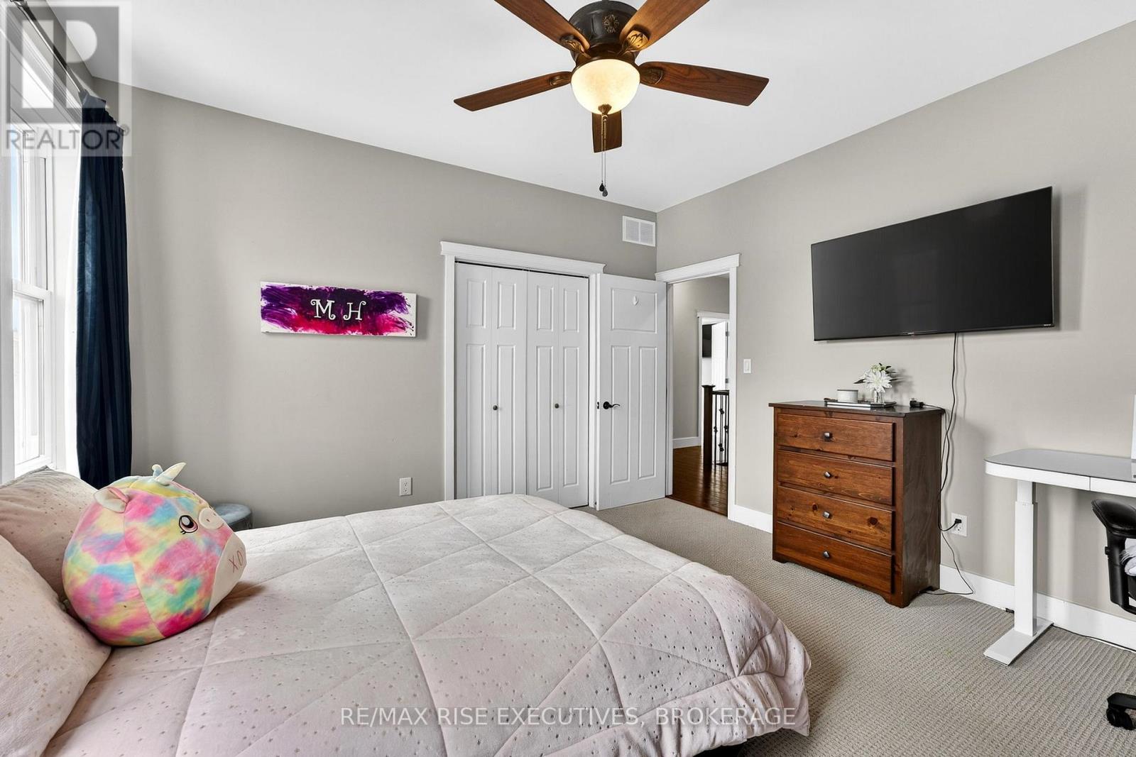 700 STONEHENGE STREET - 25