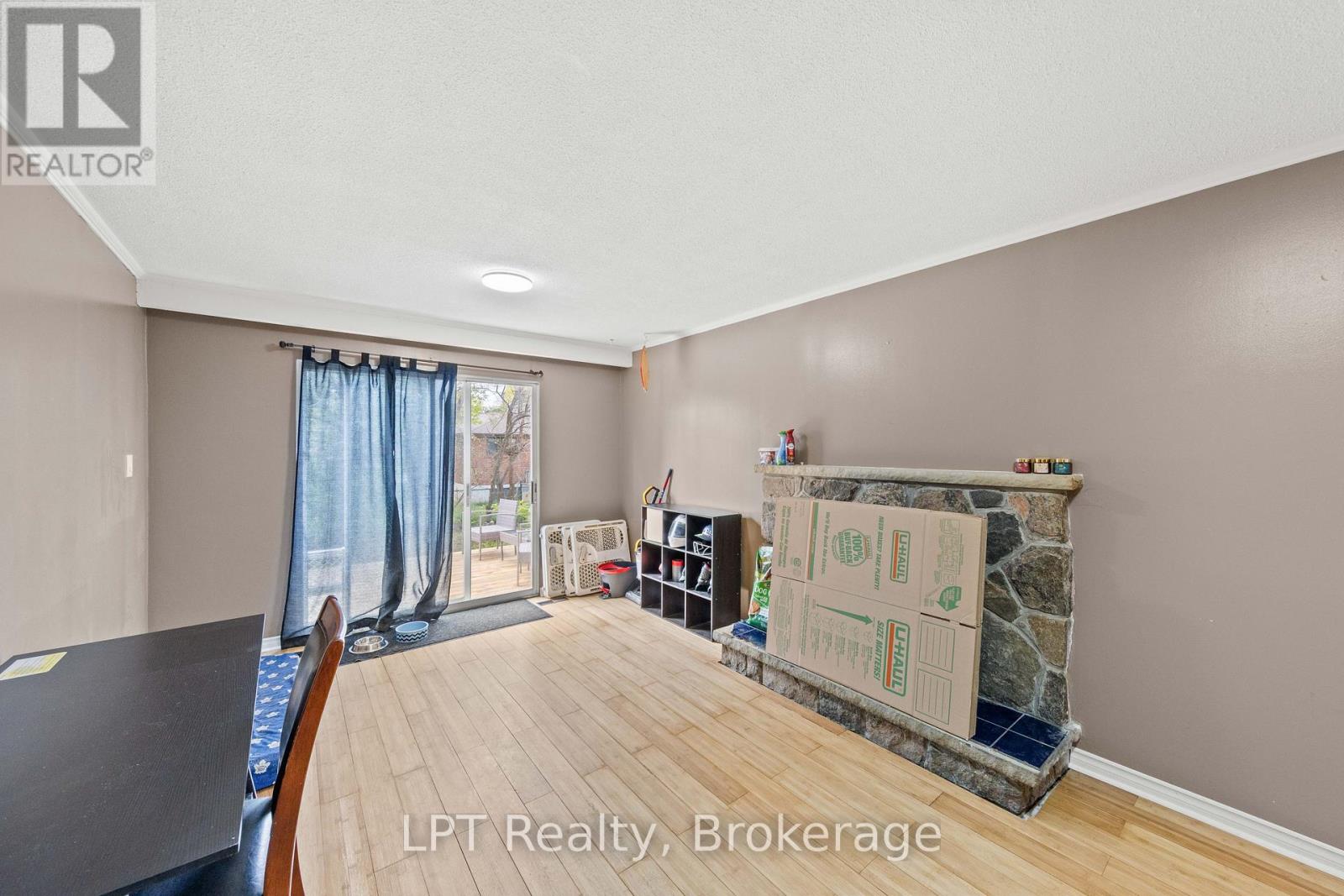 7 BRIARBLUFF AVENUE - 16