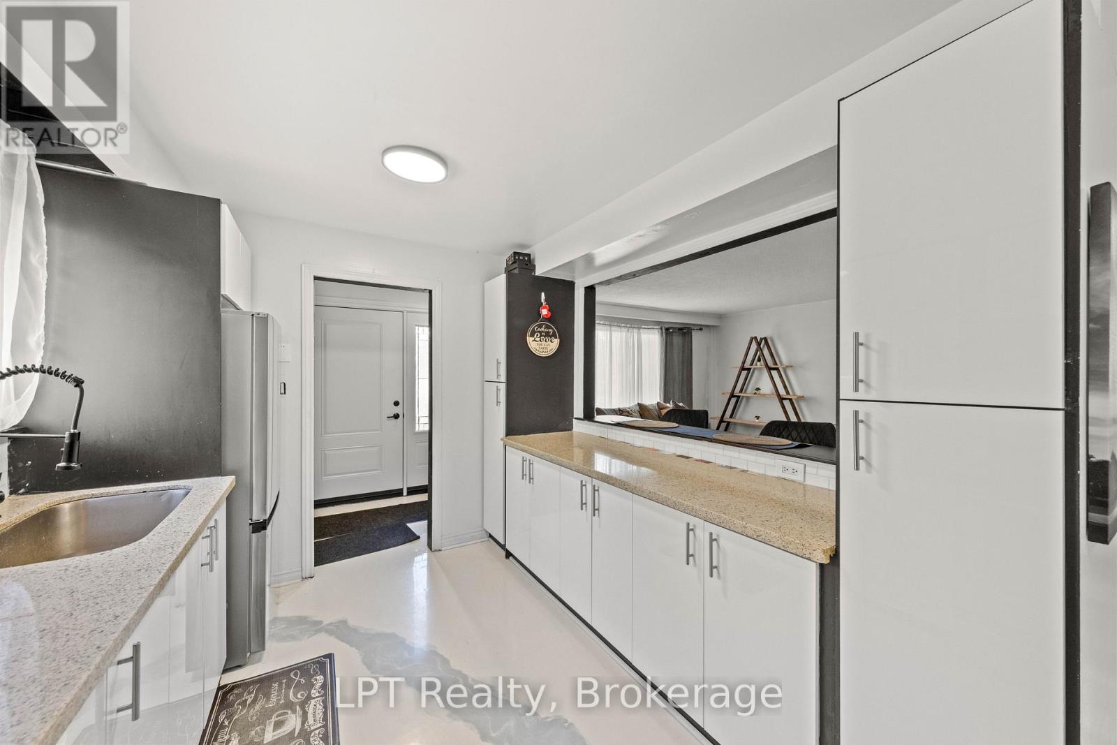 7 BRIARBLUFF AVENUE - 20