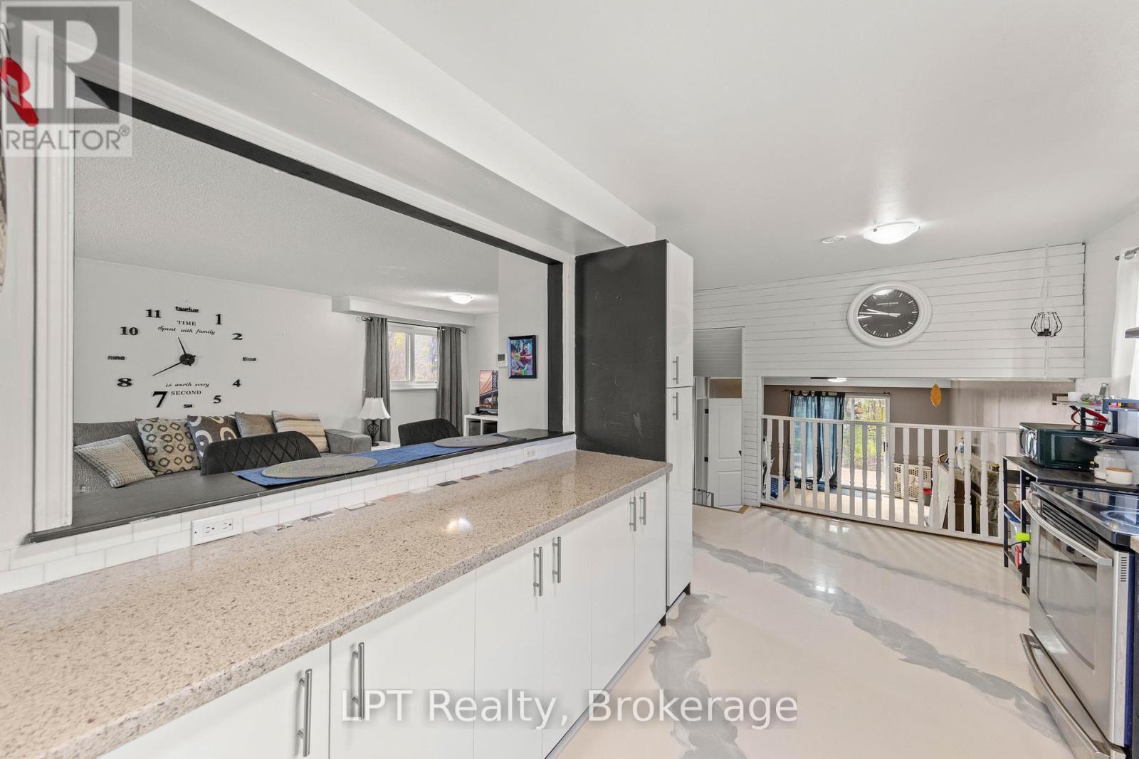 7 BRIARBLUFF AVENUE - 21