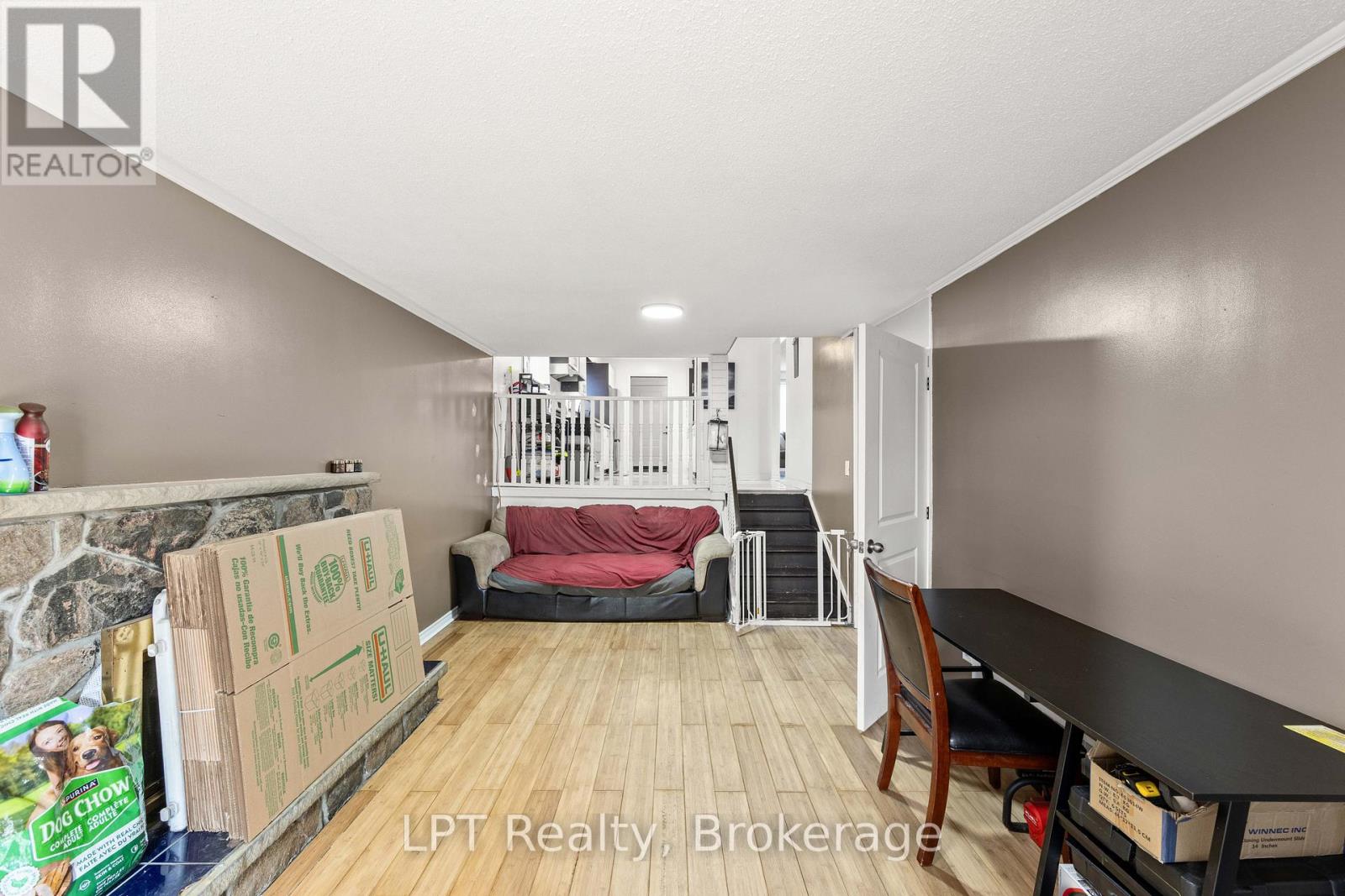 7 BRIARBLUFF AVENUE - 28