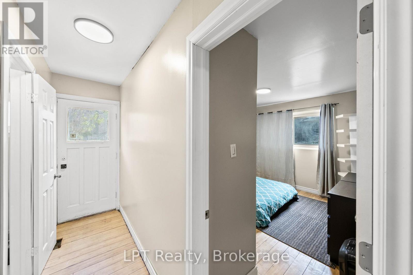 7 BRIARBLUFF AVENUE - 30