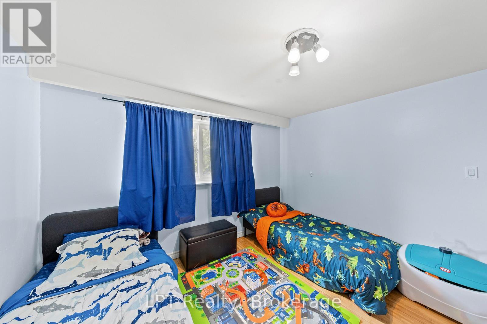 7 BRIARBLUFF AVENUE - 37