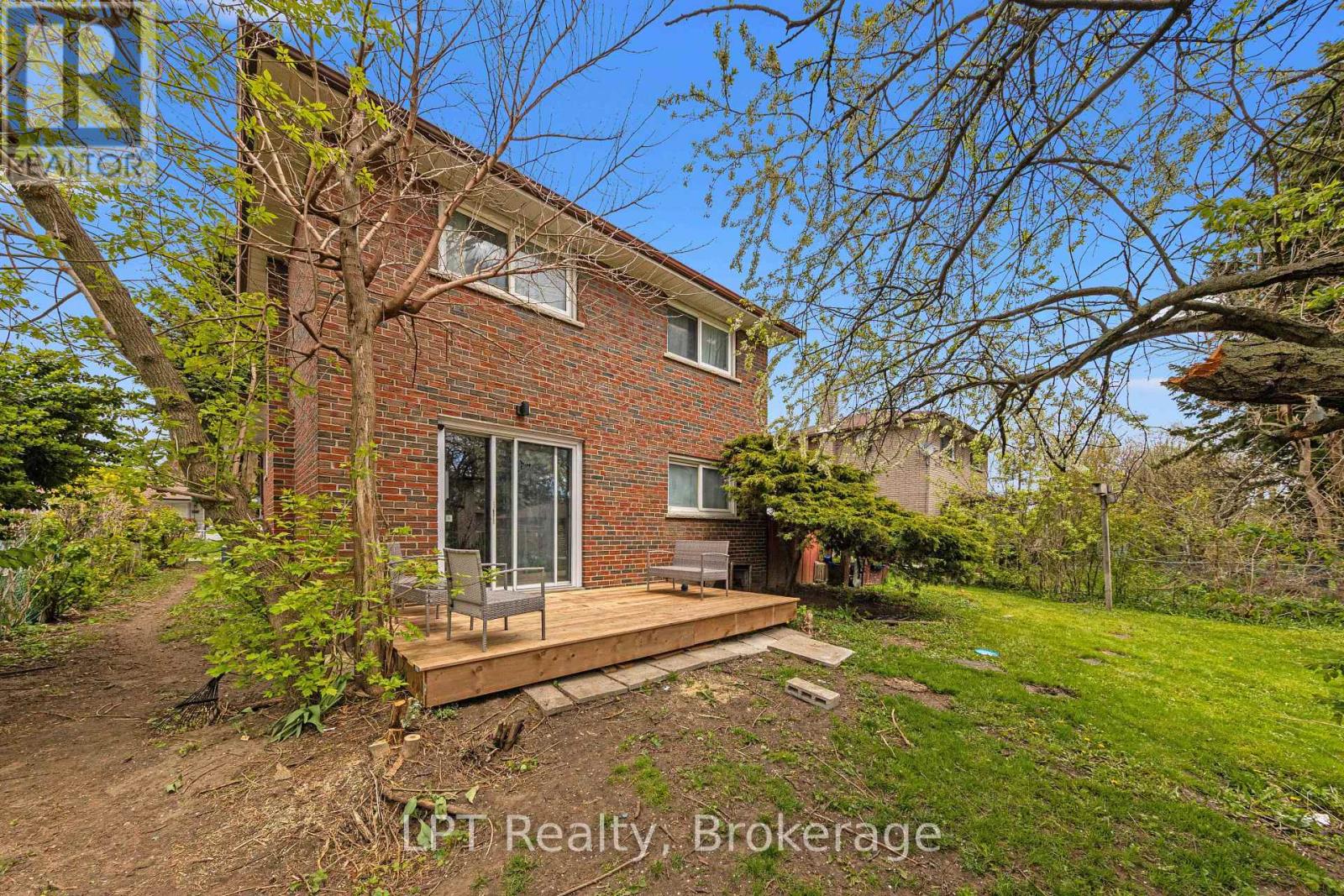 7 BRIARBLUFF AVENUE - 49