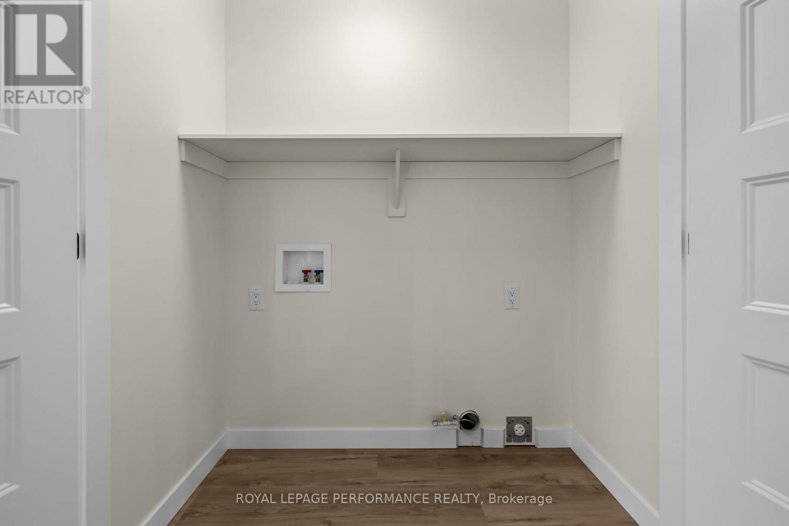 41 FORRESTER WAY - 25