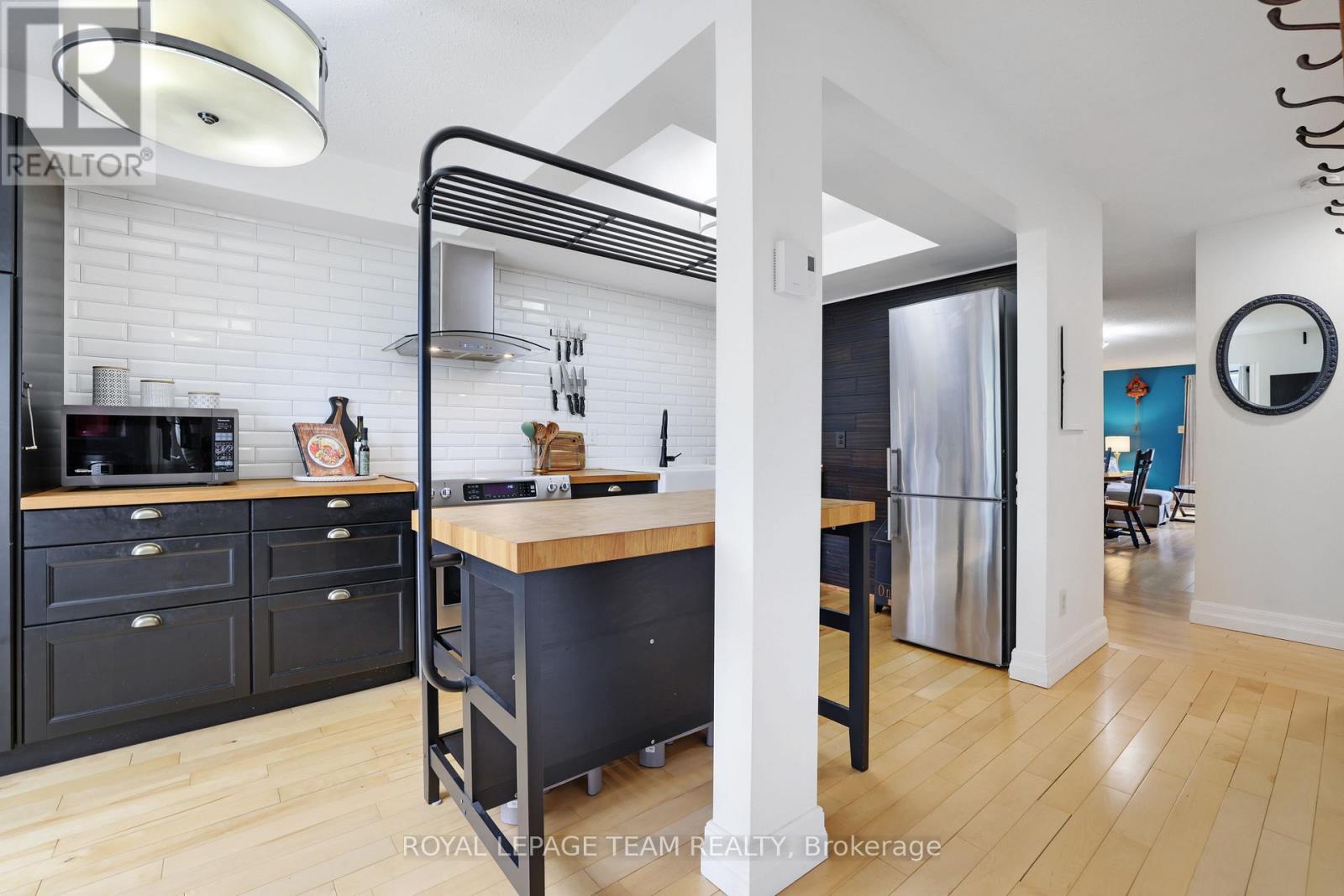 216 STEENBAKKERS PRIVATE