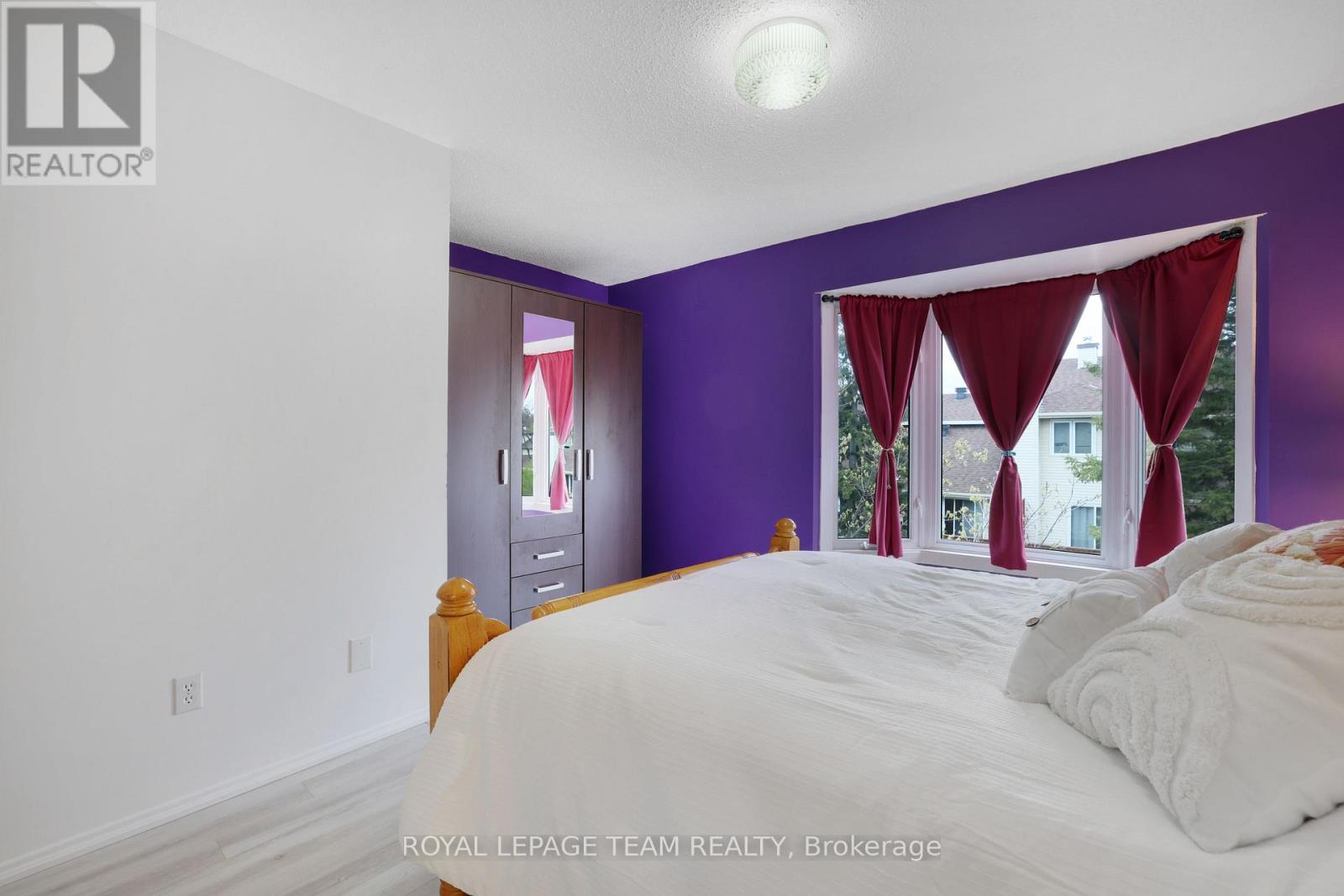 216 STEENBAKKERS PRIVATE - 22
