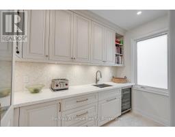 Pantry - 203 Burloak Drive, Oakville, ON L6L6T6 Photo 14