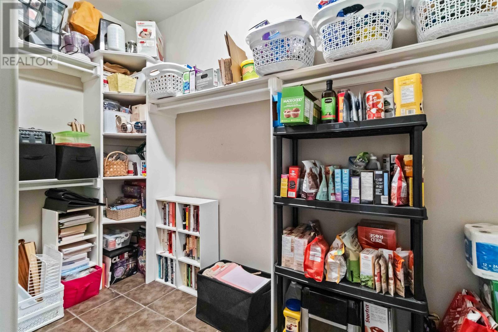 Property 22 of 51 of 233 Starboard Drive