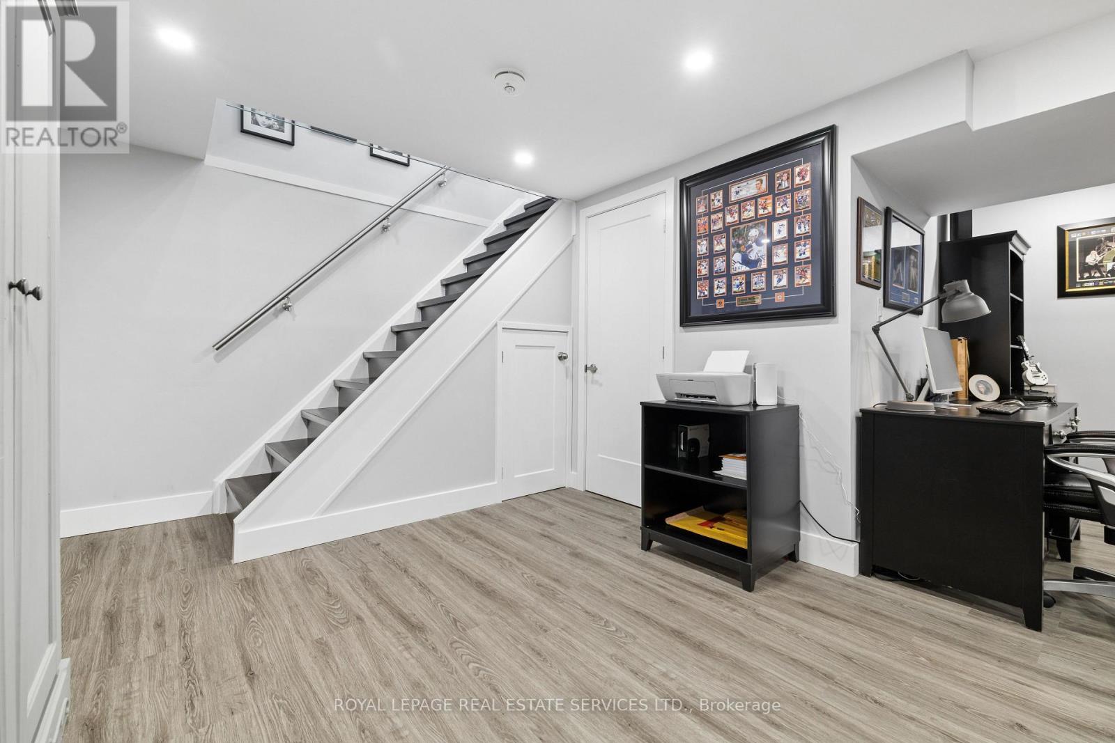441 WITHNELL CRESCENT - 31